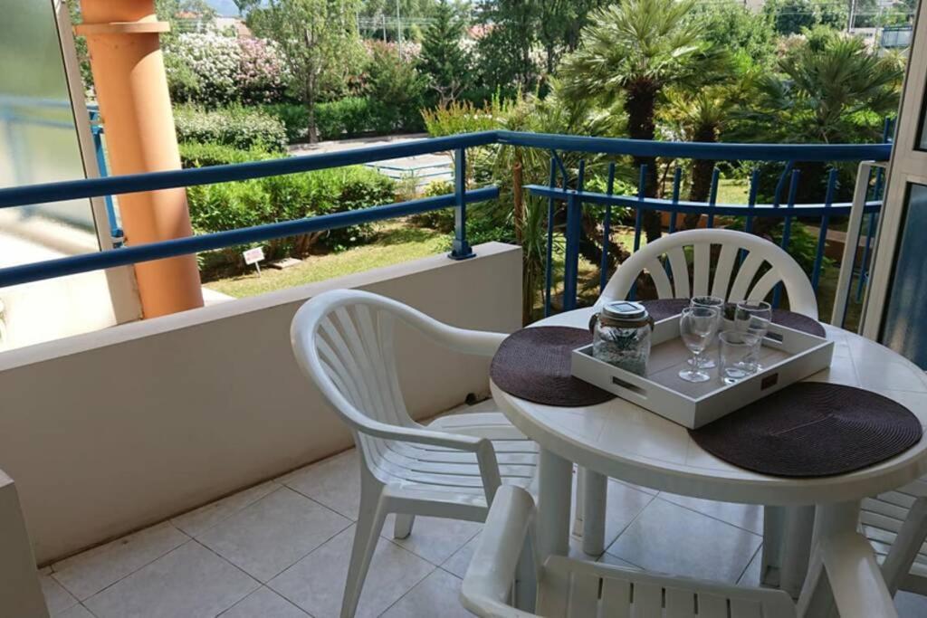 T2 Climatise A 5 Minutes A Pied De La Plage Avec Parking, Piscine Et Wifi Fréjus Εξωτερικό φωτογραφία